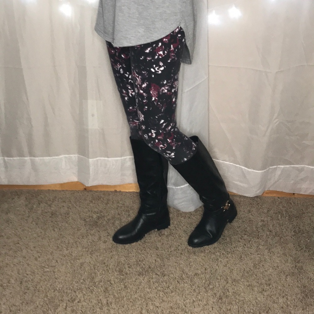 Tall Black Boots, Size: 5